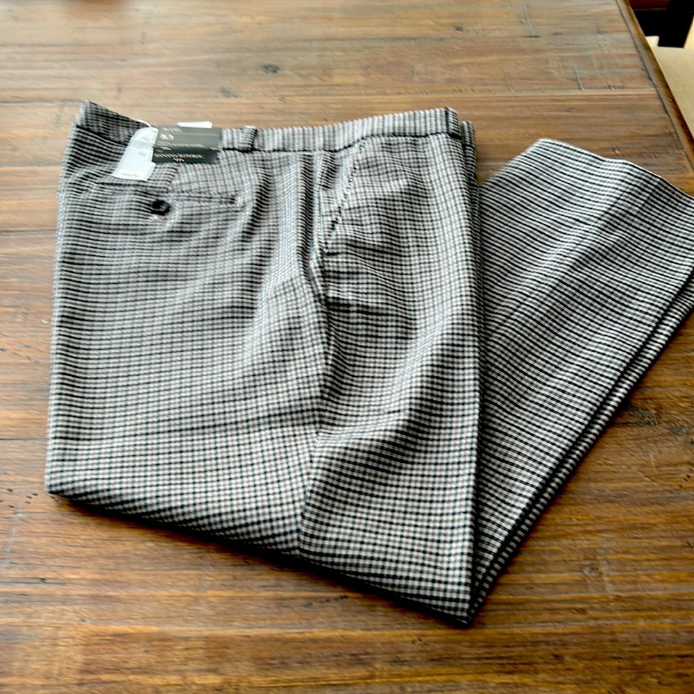 Banana Republic, New with tags, Mid rise straight Avery plaid pants, size 10